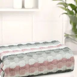 Anko Grey and Pink Printed 520 GSM Organic Cotton Bath Towel-image-9