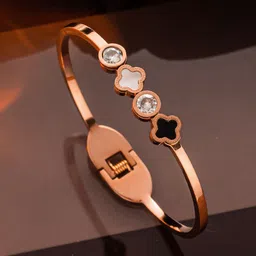Jewels Galaxy Stainless Steel Rose Gold Plated Mother Of Pearls Leaf Clover Bracelet-13