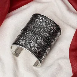 TEEJH Silver-Plated Cuff Bracelet-11