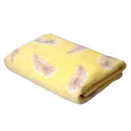 Tranquil square Unisex Yellow Printed 650 GSM Cotton Bath Towels-37