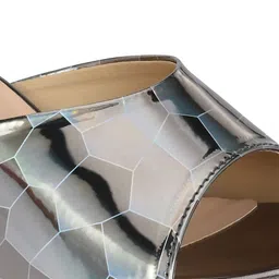 CLOG LONDON Silver-Toned Block Heels image 5