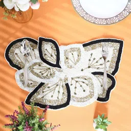 YWULY Cream Coloured & Black Floral Beaded Table Placemats-image-7