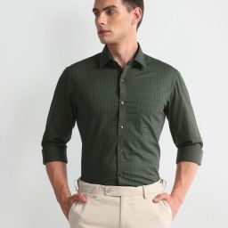 Men Slim Fit Checkered Formal Shirt-image-6