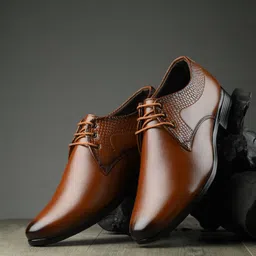 Rising Wolf Men Textured Round Toe Formal Derbys-image-98