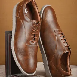 The Roadster Lifestyle Co. Men Tan Lightweight Comfort Insole Contrast Sole Sneakers-33