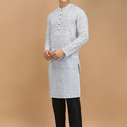 DEYANN Mandarin Collar Abstract Printed Regular Kurta with Pyjamas image 3