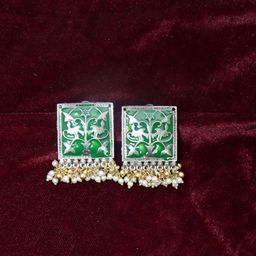 VAGHBHATT Silver Plated Square Studs Earrings image 1
