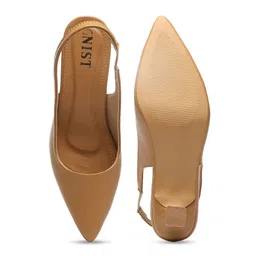 GNIST Textured Pointed Toe Kitten Heeled Pumps image 5