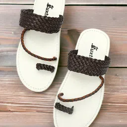 Buxton Men Textured One Toe Comfort Sandals-image-65
