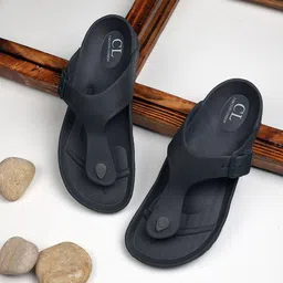 Carlton London sports Men Thong Flip-Flops With Buckle Detail-picture-10