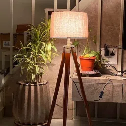 Tripod Floor lamp-19