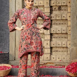 Nayam By Lakshita Floral Printed Straight Kurta With Trousers-picture-26