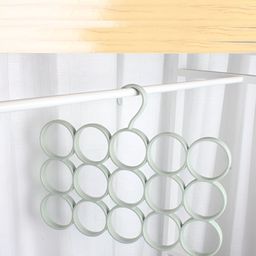 Queue White Single Line Acrylic Ring Hanger-52