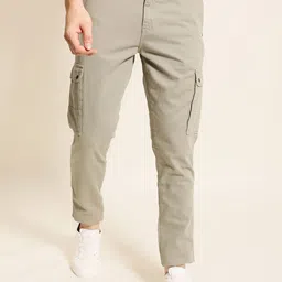 The Roadster Lifestyle Co Men Pure Cotton Cargo Trouser-image-64
