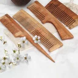 FEELHIGH Set Of 4 Neem Wooden Combs For Removing Dandruff - Brown-12