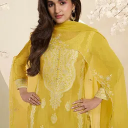 Seerat Regular Thread Work Kurta with Trousers & With Dupatta image 2