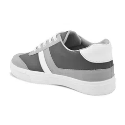 Roadster Men Colourblocked Lightweight Memory Foam Basics Sneakers image 5