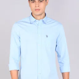 Men Regular Fit Solid Cut Away Collar Casual Shirt-image-8