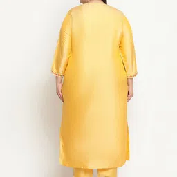 Sringam Plus Size Floral Yoke Design Regular Thread Work Kurta With Trousers image 2