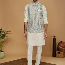 KISAH Mandarin Collar Long Sleeves Regular Kurta With Pyjamas & Nehru jacket-picture-15