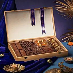 Chokola Treasure Premium Wooden Box Hamper-image-29