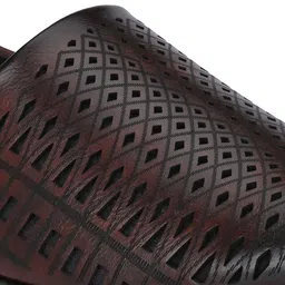 VIV Men Textured Padded Insole Mojaris With Laser Cuts image 2
