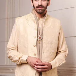 Tasva Men Beige Ethnic Motifs Pure Silk Kurta with Churidar-picture-48
