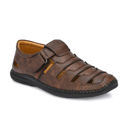 The Roadster Lifestyle Co Men Brown Shoe-Style Sandals-image-47