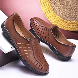 INVICTUS Men Textured Laser Cuts Square Toe Comfort Insole Leather Lightweight Mojaris-picture-8