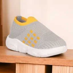 Lil Lollipop Kids Textured Lightweight Musical Slip-On Sneakers-image-65