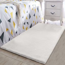 LUXEHOME INTERNATIONAL White Solid Floor Runner-22