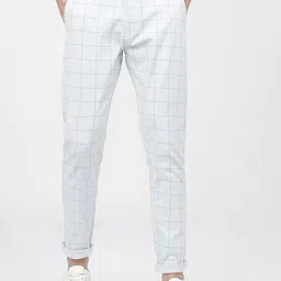 HIGHLANDER Men White & Blue Checked Slim Fit Trousers-image-67