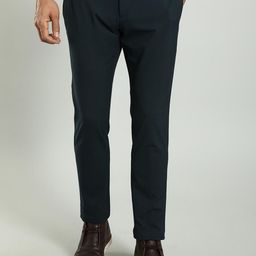 Indian Terrain Men Urban Tapered Fit Mid-Rise Regular Trousers-image-36