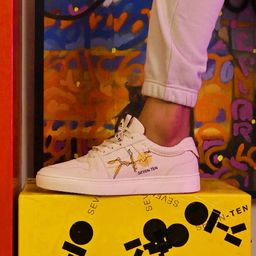 7-10 Men Textured Canvas Sneakers-picture-4