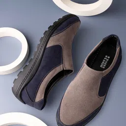 HERE&NOW Men Navy Blue And Brown Colourblocked Suede Slip On Sneakers-image-3