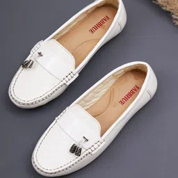 FABBHUE Women Comfort Insole Tasselled Loafers-32