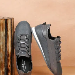 LOUIS STITCH Men's Grey Casual Shiny Strap Sneakers-image-86