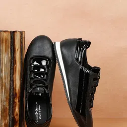 LOUIS STITCH Men Shiny Strap Casual Sneakers-image-55
