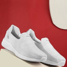 BIRDE Men Textured Comfort Insole Slip On Sneakers-image-25