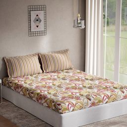 DDecor Red & Green Floral Cotton 144 TC Queen Bedsheet With 2 Pillow Covers-image-57