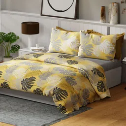 United Colors of Benetton Rainbow Yellow Cotton 144 TC King Bedsheet & 2 Pillow Covers-image-89