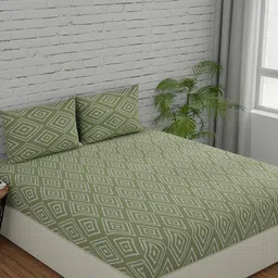 Huesland Comfort Green & White Printed 144 TC Cotton King Bedsheet & 2 Pillow Covers-image-31