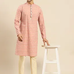 Amodh by Kisah Men Pink Ethnic Motifs Printed Kurta with Trousers-image-49