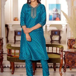 Chandbaali Women Regular Sequinned Kurta with Trousers-picture-57