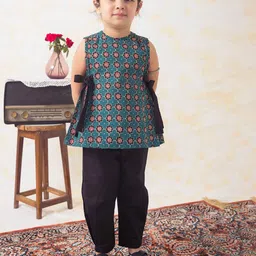 Tiber Taber Girls Ethnic Motifs Printed Pure Cotton Top with Trousers-image-69