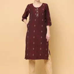 aayusika Geometric Woven Design Regular Gotta Patti Kurta with Trousers-4