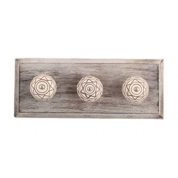 Indianshelf Cream Coloured & Beige Etched Wooden Wall Key Holders-image-6