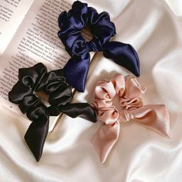 Mueras Set of 3 Bow Tie Knot Scrunchies-image-15