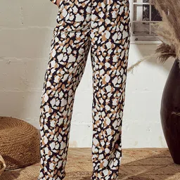 SASSAFRAS Women Beige Abstract Printed Mid-Rise Straight Trousers-image-13