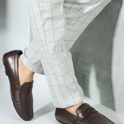 Carlton London Men Textured Lightweight Leather Penny Loafers-image-75